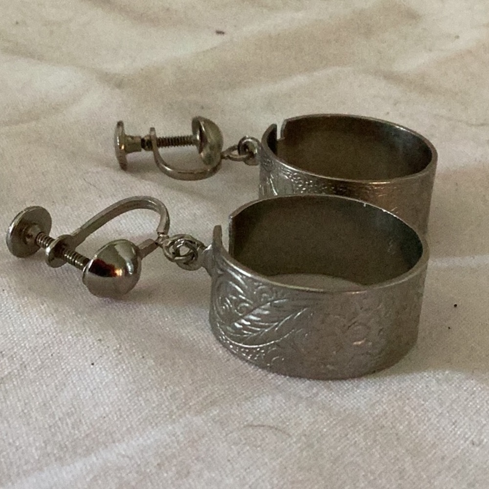 Vintage earrings 4different pair . These are clip on backs or screw ones